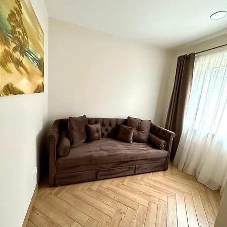 Grazinos Poilsio Namai Паланга