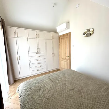 Grazinos Poilsio Namai Паланга